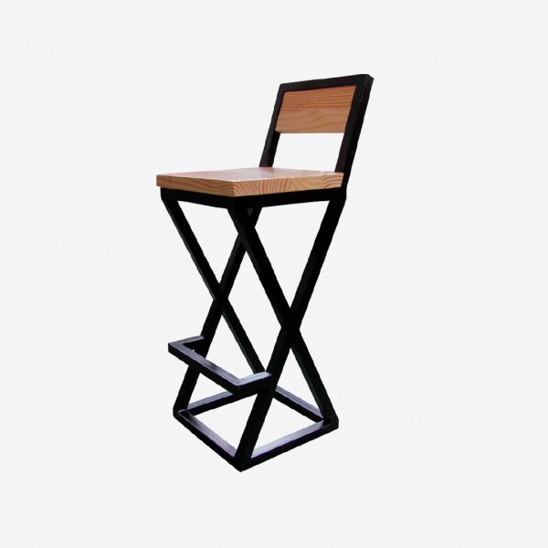 sillas altas metal madera base nordica color natural espaldar con seguros metalicos fabrica de muebles MV bogota colombia muebles para negocios comerciales bares