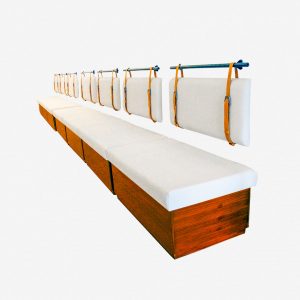 Sofás flotante con correas graduables madera tapizado dos tapas color beige fabrica de muebles MV bogota colombia muebles para negocios comerciales bar restaurantes tiendas